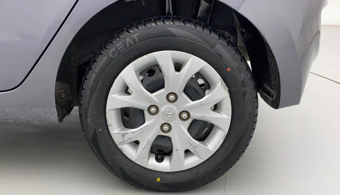2016 Hyundai Grand i10 MAGNA AT 1.2 KAPPA VTVT, Petrol, Automatic, 36,608 km, Left Rear Wheel