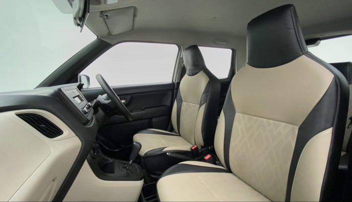 2019 Maruti New Wagon-R VXI 1.2 AMT, Petrol, Automatic, 28,624 km, Right Side Front Door Cabin