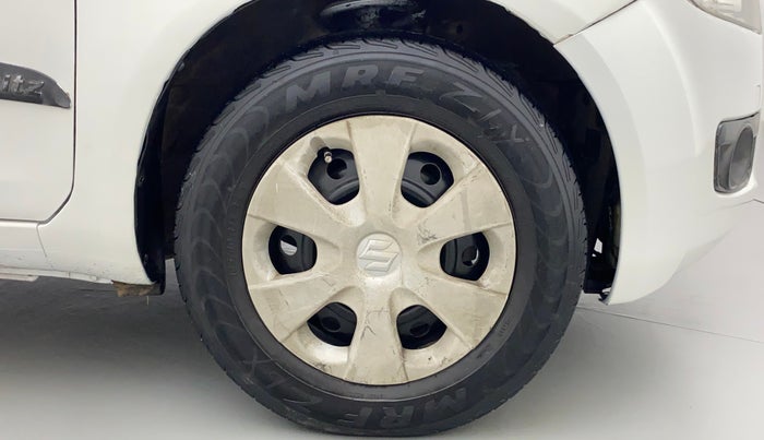 2011 Maruti Ritz VXI, Petrol, Manual, 1,08,669 km, Right Front Wheel