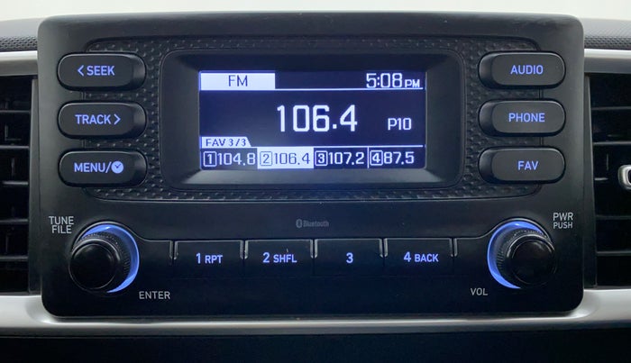 2020 Hyundai VENUE S MT 1.2 KAPPA, Petrol, Manual, 3,393 km, Infotainment System