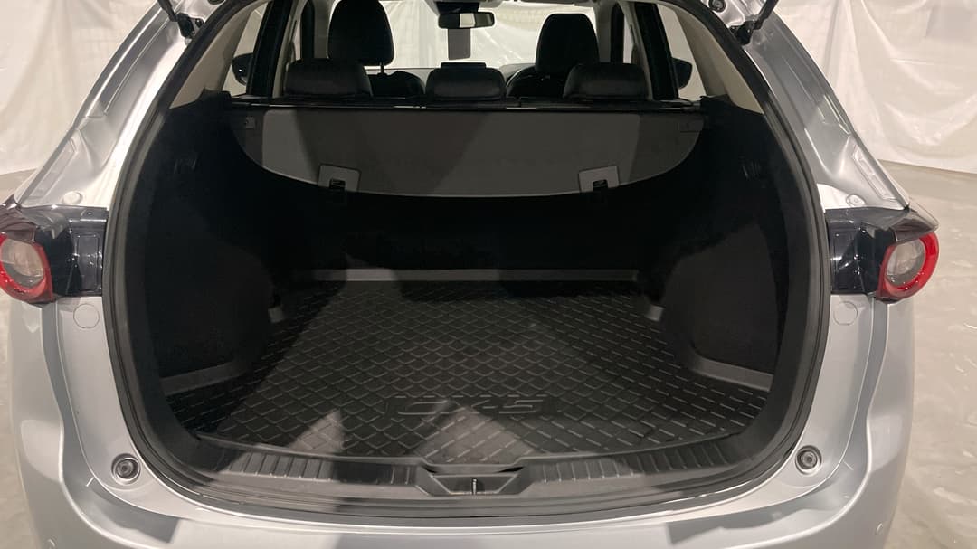 2021 Mazda CX-5 Touring (AWD), Automatic, 21407 km, Boot Inside View
