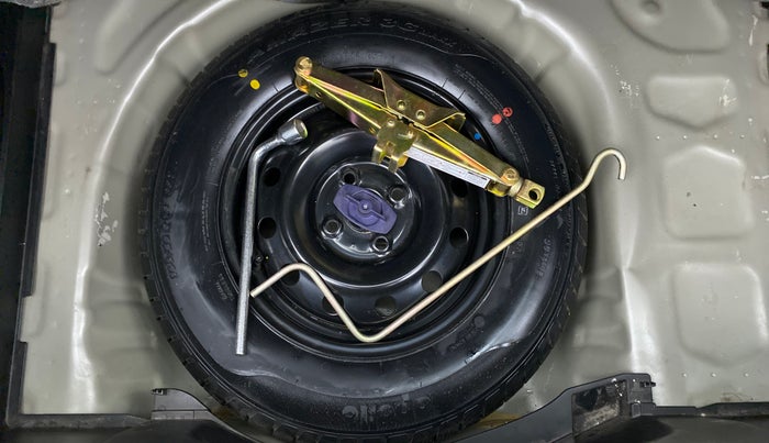 2019 Maruti Swift VXI D, Petrol, Manual, 46,575 km, Spare Tyre