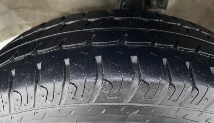 2014 Maruti Wagon R 1.0 LXI, Petrol, Manual, 17,958 km, Left Front Tyre Tread