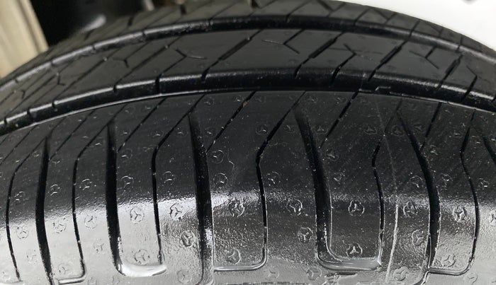 2016 Maruti Alto K10 VXI P, Petrol, Manual, 48,115 km, Left Rear Tyre Tread