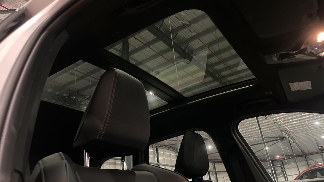 2024 BMW Ix1 Edrive20 Xline, Automatic, 21367 km, Interior Sunroof/Moonroof