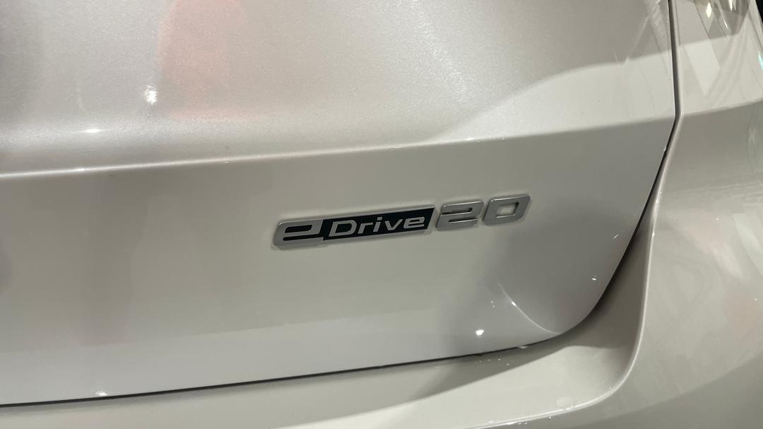 2024 BMW Ix1 Edrive20 Xline, Automatic, 21367 km, Badge (Boot Right Side)