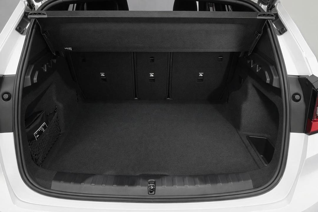 2024 BMW Ix1 Edrive20 Xline, Automatic, 21367 km, Boot Inside View