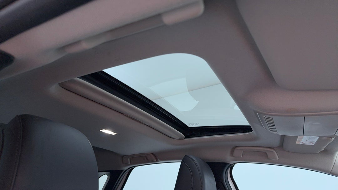 Interior Sunroof/Moonroof