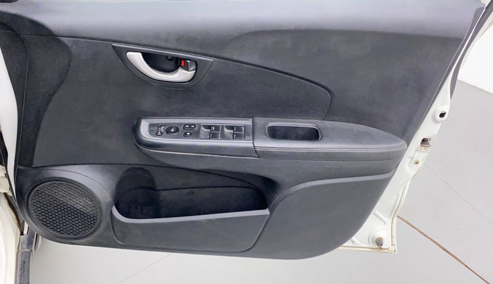 2018 Honda BR-V 1.5L I- DTEC VX, Diesel, Manual, 1,16,190 km, Driver Side Door Panels Control