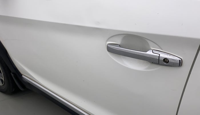 2018 Honda BR-V 1.5L I- DTEC VX, Diesel, Manual, 1,16,190 km, Front passenger door - Slightly dented