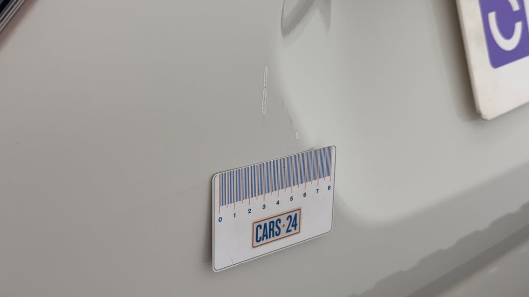 Boot / Tailgate Tailgate Scratch