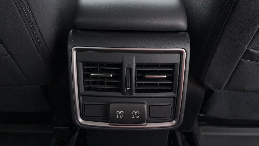 Rear A/C Vent