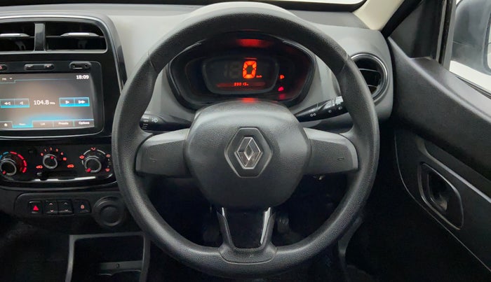 2017 Renault Kwid RXT, Petrol, Manual, 39,487 km, Steering Wheel Close Up