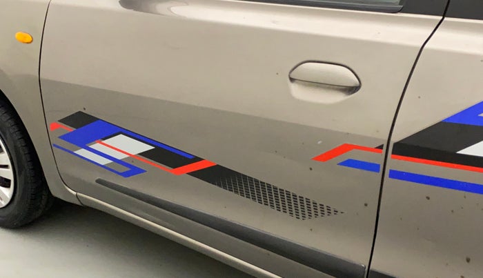 2018 Datsun Go Plus T, Petrol, Manual, 31,509 km, Front passenger door - Paint has faded
