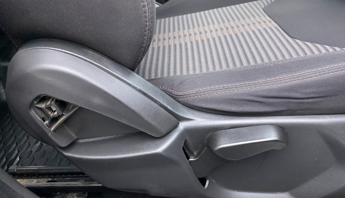 2019 Ford FREESTYLE TITANIUM + 1.2 TI-VCT, Petrol, Manual, 20,855 km, Driver Side Adjustment Panel