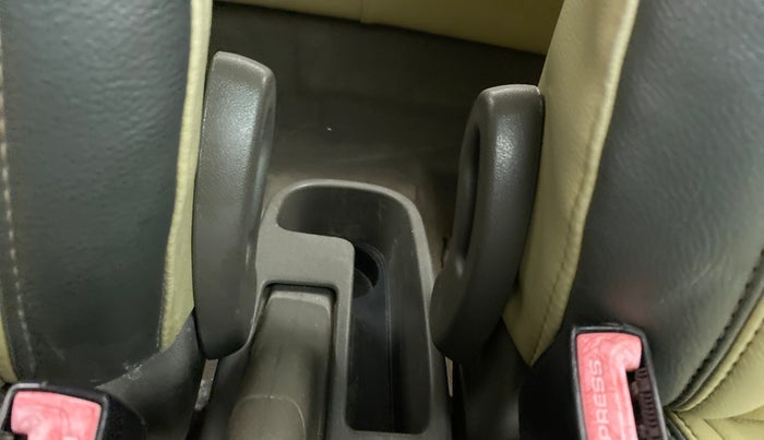 2011 Hyundai i10 MAGNA 1.2, Petrol, Manual, 67,387 km, Driver Side Adjustment Panel