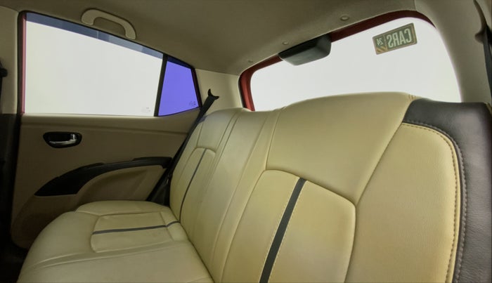 2011 Hyundai i10 MAGNA 1.2, Petrol, Manual, 67,387 km, Right Side Rear Door Cabin