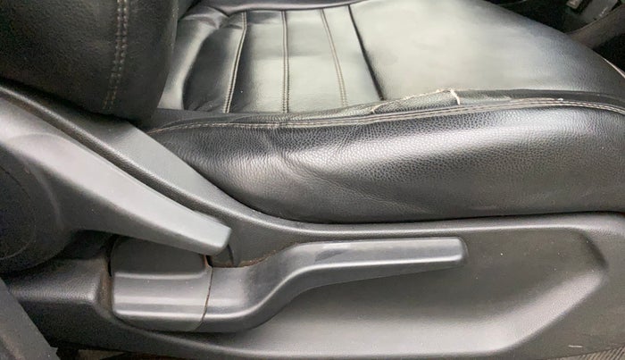 2018 Honda Amaze 1.5L I-DTEC S, Diesel, Manual, 1,33,699 km, Driver Side Adjustment Panel