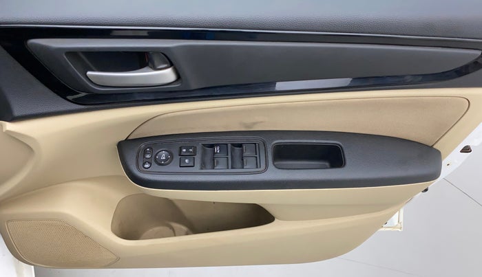 2018 Honda Amaze 1.5L I-DTEC S, Diesel, Manual, 1,33,699 km, Driver Side Door Panels Control