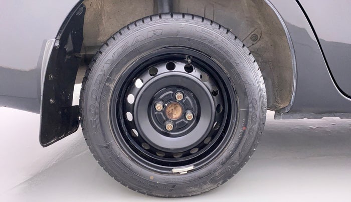 2011 Toyota Etios G, Petrol, Manual, 29,047 km, Right Rear Wheel