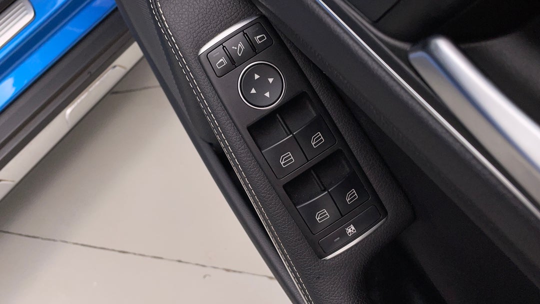 Drivers Side Door Panel Controls