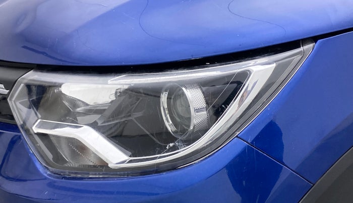 2020 Renault TRIBER 1.0 RXT, Petrol, Manual, 25,489 km, Left headlight - Minor scratches