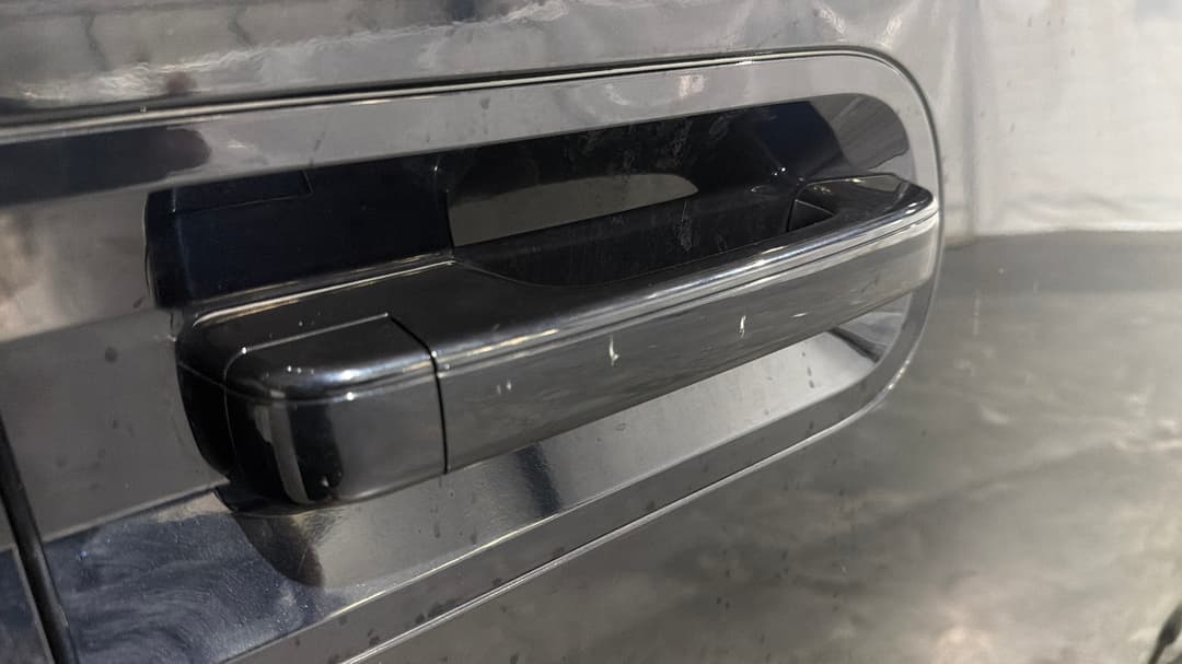 2022 Hyundai Staria Staria, Automatic, 75871 km, Door Handles Front RHS Scratch