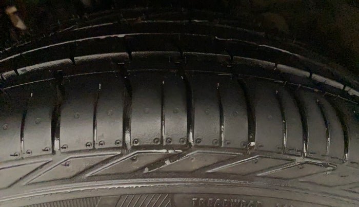 2017 Tata NEXON XZ PLUS PETROL, Petrol, Manual, 54,881 km, Left Rear Tyre Tread