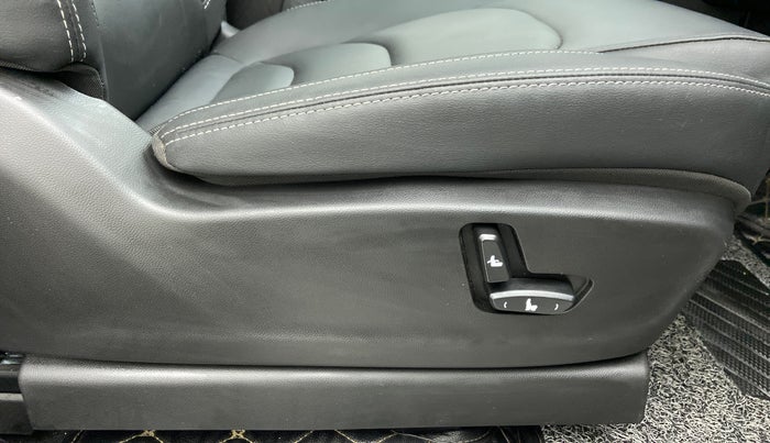 2019 MG HECTOR SHARP DCT PETROL, Petrol, Automatic, 13,186 km, Driver Side Adjustment Panel