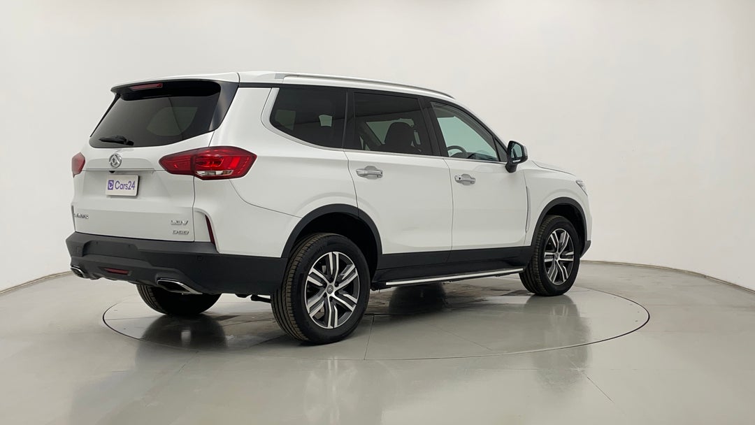 Right Back Diagonal (45- Degree) View