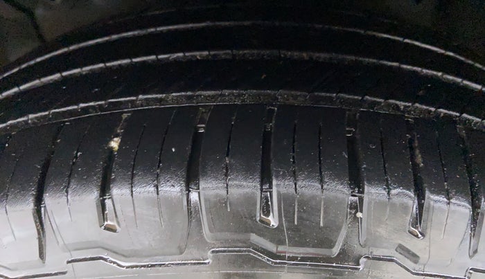 2013 Honda CRV 2.4 AWD AT AVN, Petrol, Automatic, 63,887 km, Left Front Tyre Tread
