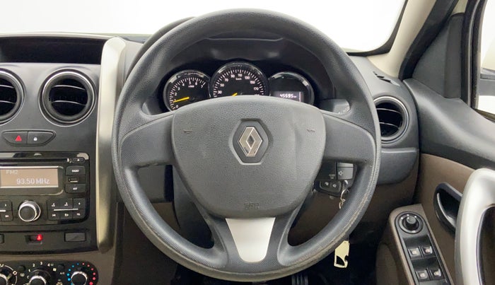 2016 Renault Duster RXL PETROL 104, Petrol, Manual, 45,641 km, Steering Wheel Close Up