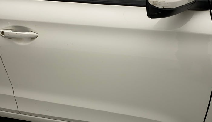 2016 Hyundai Elite i20 MAGNA 1.2, Petrol, Manual, 96,699 km, Driver-side door - Slightly dented