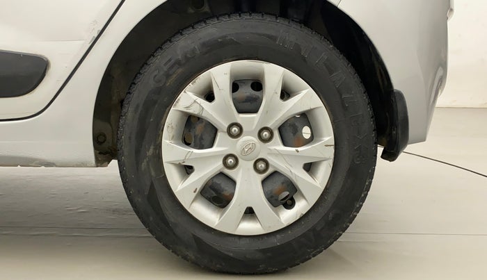 2016 Hyundai Grand i10 SPORTZ 1.2 KAPPA VTVT, Petrol, Manual, 40,032 km, Left Rear Wheel