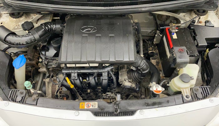 2016 Hyundai Grand i10 SPORTZ 1.2 KAPPA VTVT, Petrol, Manual, 40,032 km, Open Bonet