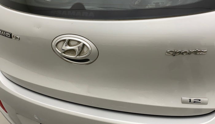 2016 Hyundai Grand i10 SPORTZ 1.2 KAPPA VTVT, Petrol, Manual, 40,032 km, Dicky (Boot door) - Slightly dented