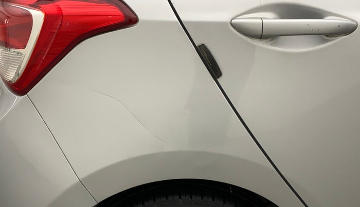 2016 Hyundai Grand i10 SPORTZ 1.2 KAPPA VTVT, Petrol, Manual, 40,032 km, Right quarter panel - Minor scratches