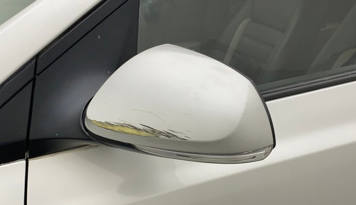 2016 Hyundai Grand i10 SPORTZ 1.2 KAPPA VTVT, Petrol, Manual, 40,032 km, Left rear-view mirror - Minor scratches