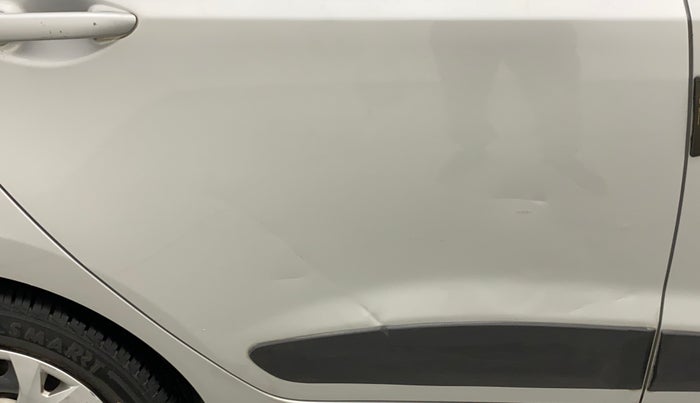 2016 Hyundai Grand i10 SPORTZ 1.2 KAPPA VTVT, Petrol, Manual, 40,032 km, Right rear door - Minor scratches