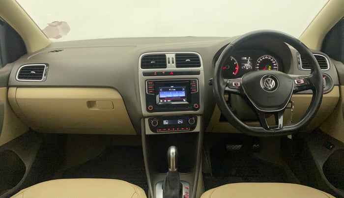 2017 Volkswagen Vento HIGHLINE PLUS 1.2 AT 16 ALLOY, Petrol, Automatic, 49,566 km, Dashboard