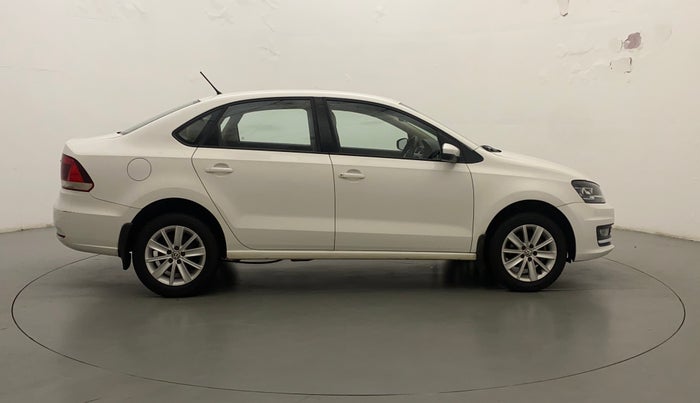 2017 Volkswagen Vento HIGHLINE PLUS 1.2 AT 16 ALLOY, Petrol, Automatic, 49,566 km, Right Side