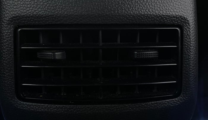 2018 Hyundai Elite i20 ASTA 1.2 (O), Petrol, Manual, 39,653 km, Rear AC Vents