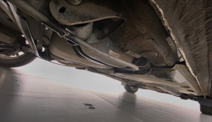2015 Volkswagen Vento HIGHLINE PETROL, Petrol, Manual, 74,254 km, Right Side Underbody
