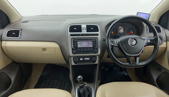 2015 Volkswagen Vento HIGHLINE PETROL, Petrol, Manual, 74,254 km, Dashboard View