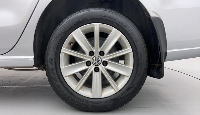 2015 Volkswagen Vento HIGHLINE PETROL, Petrol, Manual, 74,254 km, Left Rear Wheel