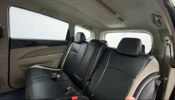 2019 Mahindra MARAZZO M2 8 STR, Diesel, Manual, 59,515 km, Reclining Back Row Seats