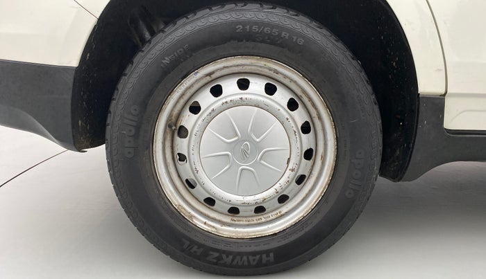 2019 Mahindra MARAZZO M2 8 STR, Diesel, Manual, 59,515 km, Right Rear Wheel