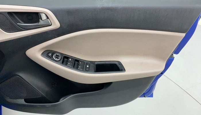 2014 Hyundai Elite i20 SPORTZ 1.2, Petrol, Manual, 59,601 km, Driver Side Door Panels Control