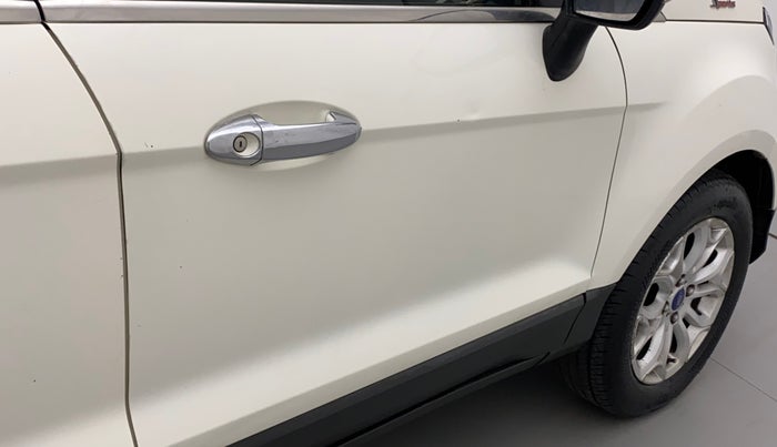 2015 Ford Ecosport TITANIUM 1.5L DIESEL, Diesel, Manual, 97,294 km, Driver-side door - Slightly dented