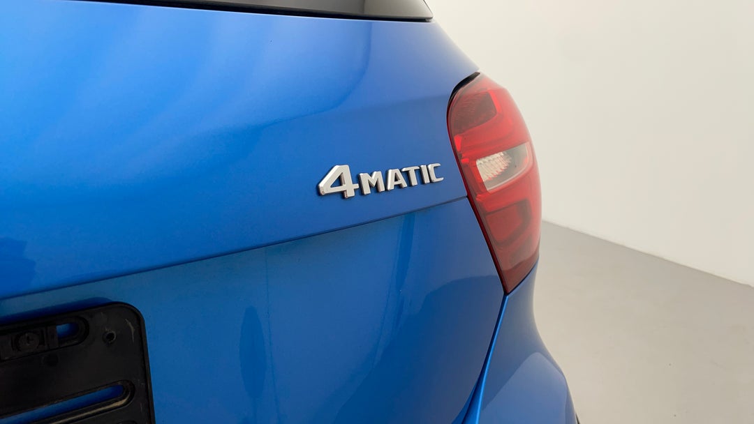 Badge (Boot Right Side)